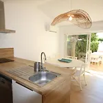 Face A La Mer, Superbe Climatise Au Rdc D'une Maison, Classe 4 Etoiles, 5 Couchages -wifi-portiragnes Lxbfm32 Daire *