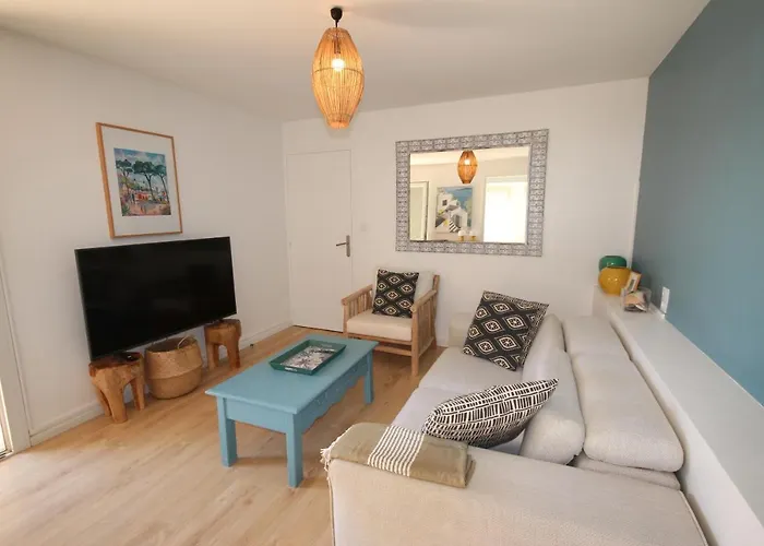 Face A La Mer, Superbe Climatise Au Rdc D'une Maison, Classe 4 Etoiles, 5 Couchages -wifi-portiragnes Lxbfm32